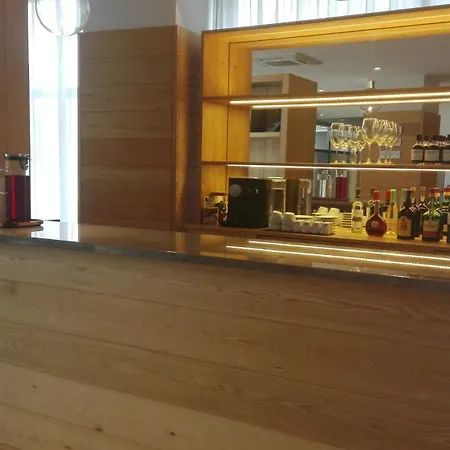 Cliphotel מלון