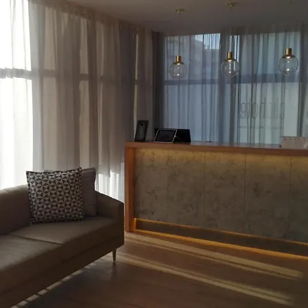 מלון Cliphotel 3*
