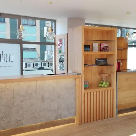 Cliphotel מלון