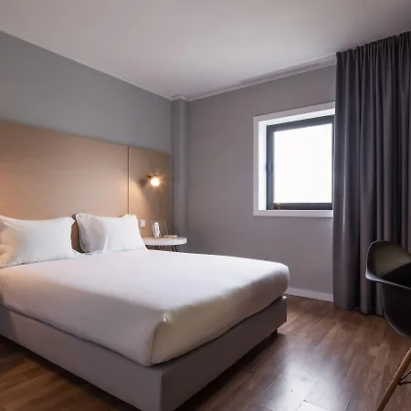 Cliphotel וילה נובה דה גאיה